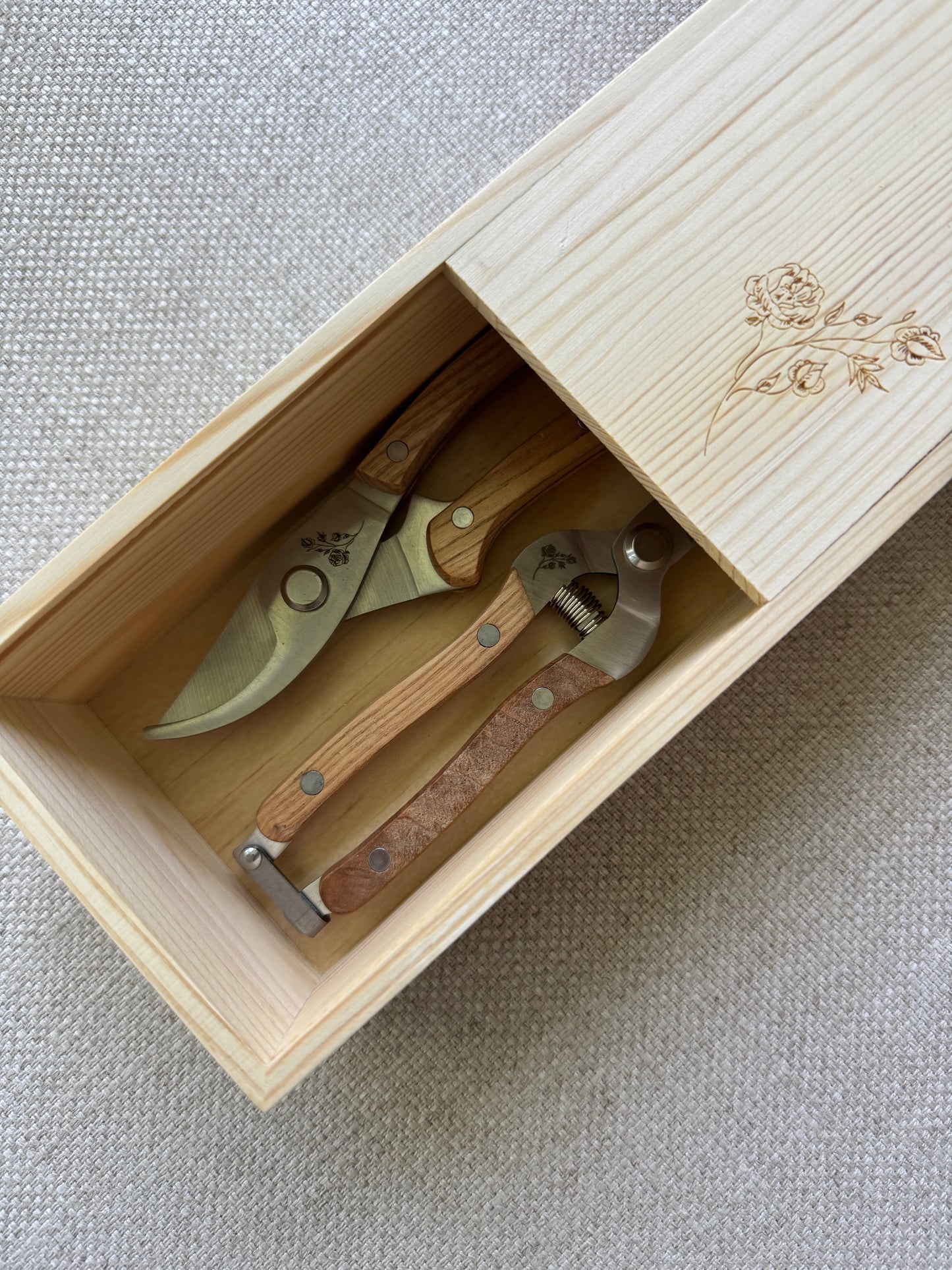 Wood Handle Garden Shears Boxed Gift Set