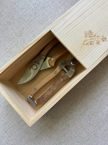 Wood Handle Garden Shears Boxed Gift Set