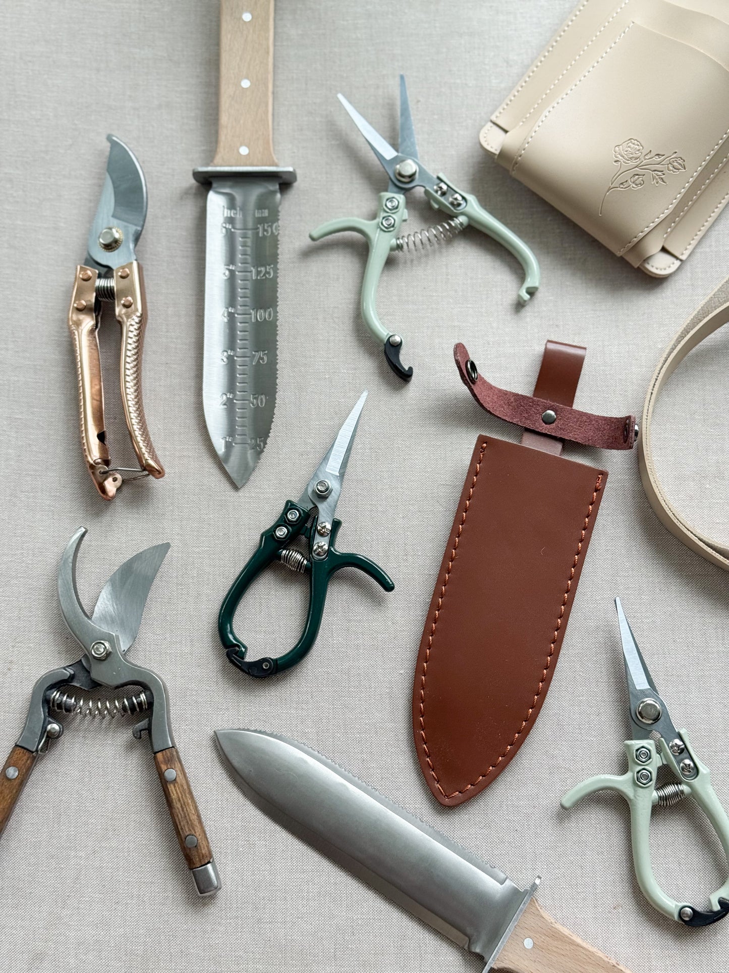 Wood Handle Hori Hori Knife