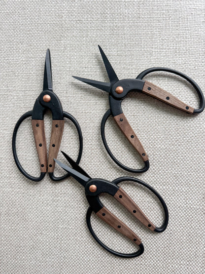 Wood Handle French Garden Scissor